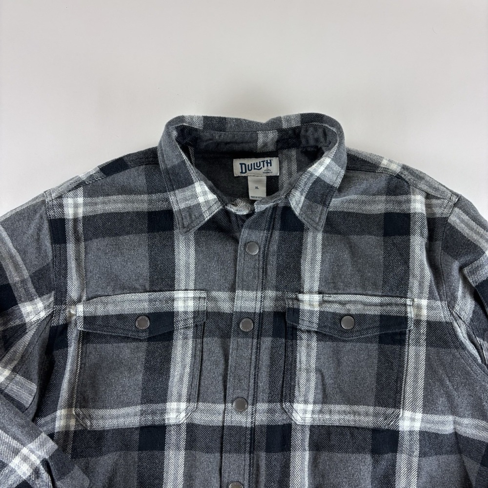 Duluth Trading Flannel Shirt Mens XL Blue Plaid‎ Fleece Lined Snap Shacket Heavy - Picture 3 of 9